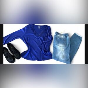 L.L. Bean Royal Purple 3/4 Length Sleeve V-Neck Top